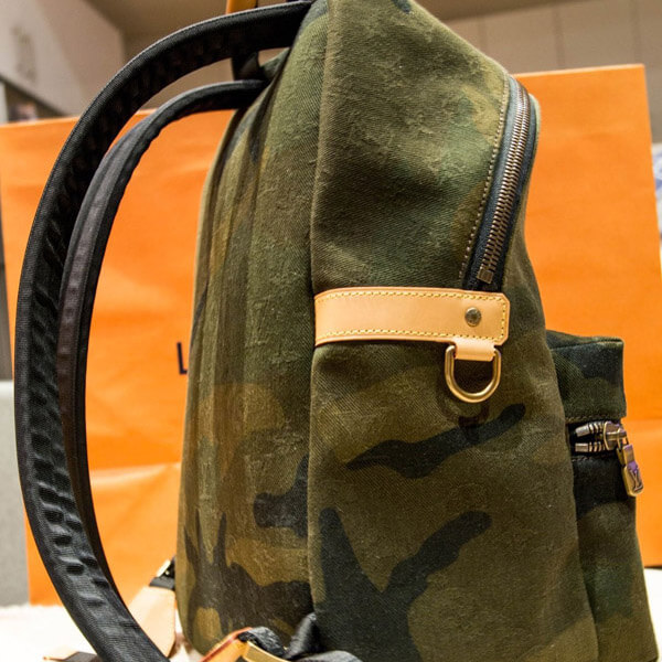 シュプリーム ルイヴィトンスーパーコピー M44200 Apollo Backpack カモフラージュアポロバックパック カーキ