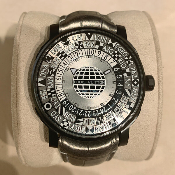 ルイヴィトン時計 エスカル オトマティック タイムゾーン スペースクラフト  Q5D240