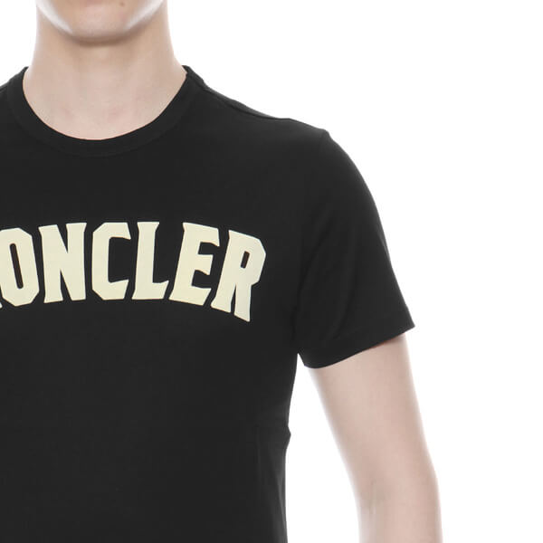 モンクレール MONCLER Tシャツ メンズ 8045350 8390Y 999 半袖Tシャツ BLACK ブラック