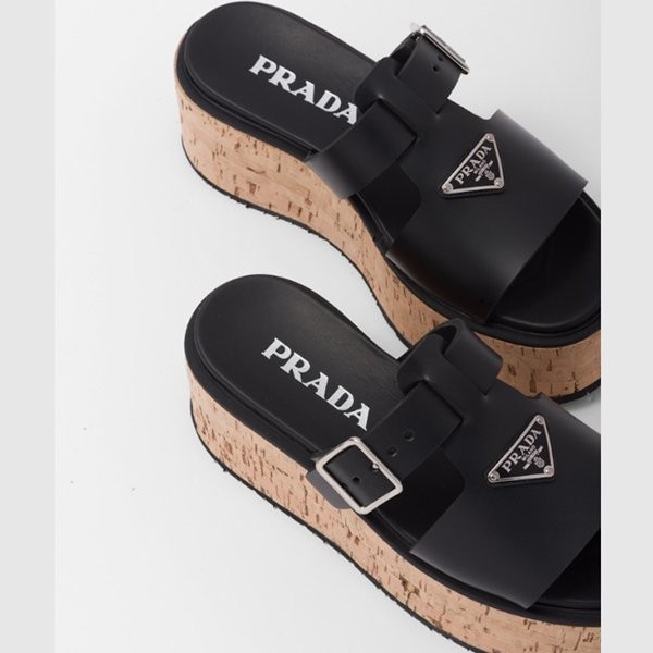 プラダ 偽物 Rubber wedge platform sandals ウェッジサンダル